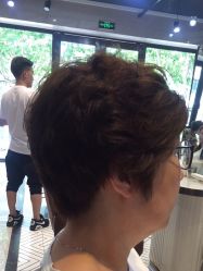 -PE SALON