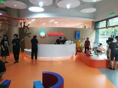 -小门牙好性格托育(北外滩中心)