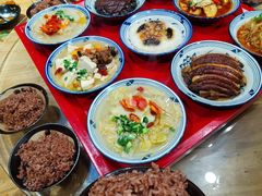 -蓝田九大碗民俗食府(蓝田店)