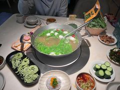 -左庭右院鲜牛肉火锅(浦江欢乐颂店)