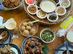 -包整·丝娃娃(一览甲秀楼风景店)