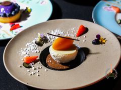 -The ROOF (通盈中心店)