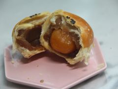 莲蓉蛋黄酥-鲍师傅糕点(春熙路店)