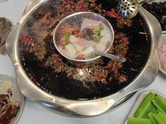 -九尺赵老四鲜鹅肠火锅