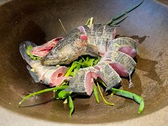 -咕嘟草帽鱼·牛奶一样的鲜鱼汤(天鹅湖万达广场店)