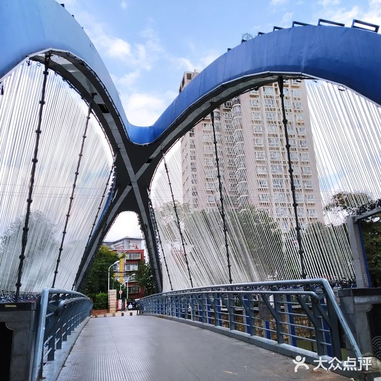 小人桥与母亲河