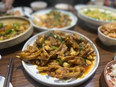 -民间瓦缸煨汤館(嵩山路店)