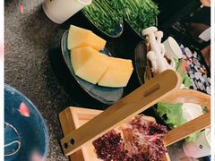 -湊湊火锅·茶憩(打浦桥日月光店)