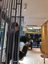 大厅-苑苑发型设计