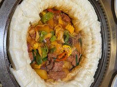 -锅飘飘·东北铁锅炖(雨花客厅店)