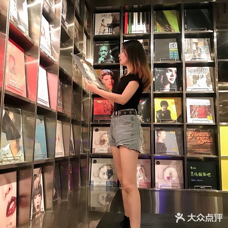 深圳看展|超级黑胶工厂💽首个黑胶特展来啦