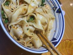 -阿依娘镇店豌杂面(三峡广场店)