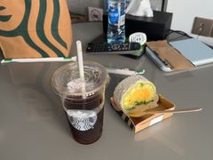 -星巴克(浦东机场T2到达店)