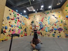 -Upper Climbing Gym 攀岩(华侨城店)