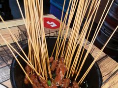 -虾弄弄海派小龙虾·牛羊蝎子火锅