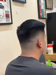 -韦恩先生Barbershop英式男士理发馆