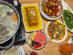 -隔壁老王·家常云南菜(花巷店)