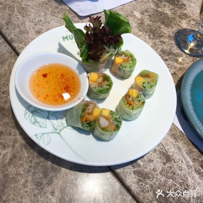 美奈小馆·越南料理(福田星河COCO Park店)芒果鱼柳米纸卷图片