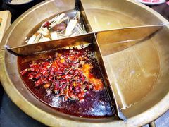 -沸炉重庆老火锅(军事博物馆店)