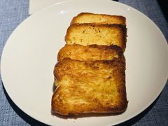 鹅肝面包-弦月窗LUNETTE BY AMANDA(复兴路店)