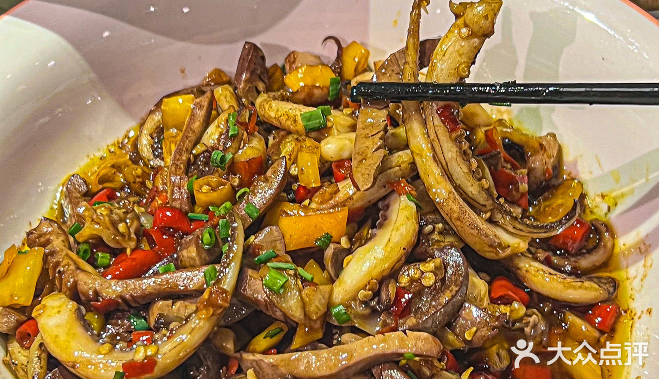武汉这家mini生煎包好好吃！！一口一个巨香🥹