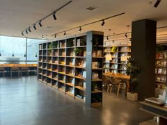 -魔方城市书房(中街益田店)
