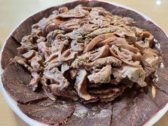 -闫家驴肉老店(华电一校店)