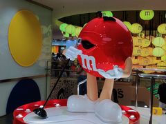 -m豆巧克力世界(上海世茂广场店)