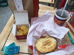 香辣鸡腿中国汉堡-塔斯汀中国汉堡(合汇店)
