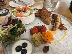 -Mark&Mars Restaurant