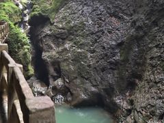 -龙水峡地缝景区