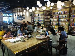 -雨丝书店(综合商业楼店)