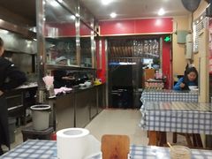 大堂-潘国仙耳光馄饨(黄家阙路店)