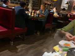 大堂-钱小奴海鲜自助黑金店(杭州滨江龙湖店)