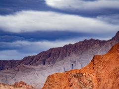 -天山神秘大峡谷