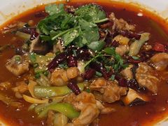 -川流不息·地道川菜·小龙虾(松东路店)