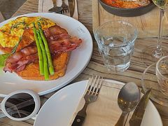 -Common Table · Brunch & Coffee