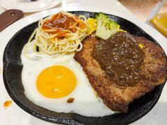 -汤姆家的牛排意面披萨(新城市广场店)