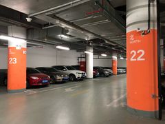 -梅赛德斯奔驰文化中心·停车场