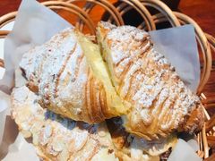 杏仁羊角-麦田工坊(月湖店)