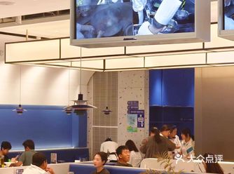 他家竟然开放了后厨参观………太勇了