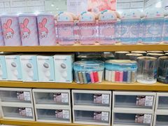 -名创优品(海珠乐峰广场店)