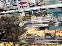 面包甜点陈列柜-上海哈尔滨食品厂(汇联商厦店)