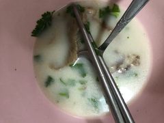 羊肉汤（多肉）-穆得·老周家牛肉烧饼(普利街店)