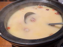 胡椒猪肚鸡锅-乔街深夜食堂·小龙虾·高压锅生蚝(杭州总店)