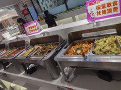 自助取餐区-梦航彩虹之约自助餐厅(华府天地店)