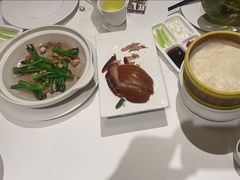 -贝勒爷·酥不腻烤鸭