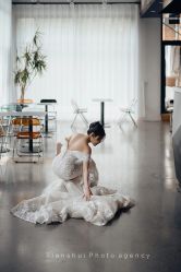 点击看大图 -拉瑞娜LaReine婚纱礼服高级定制
