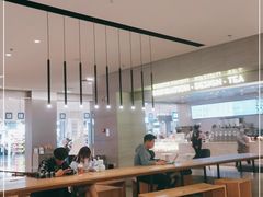 大堂-喜茶(杭州滨江宝龙店)