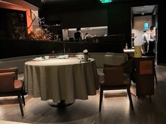 -左庭右院鲜牛肉火锅黑金店(陆家嘴中心店)